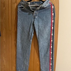 Women levis jeans